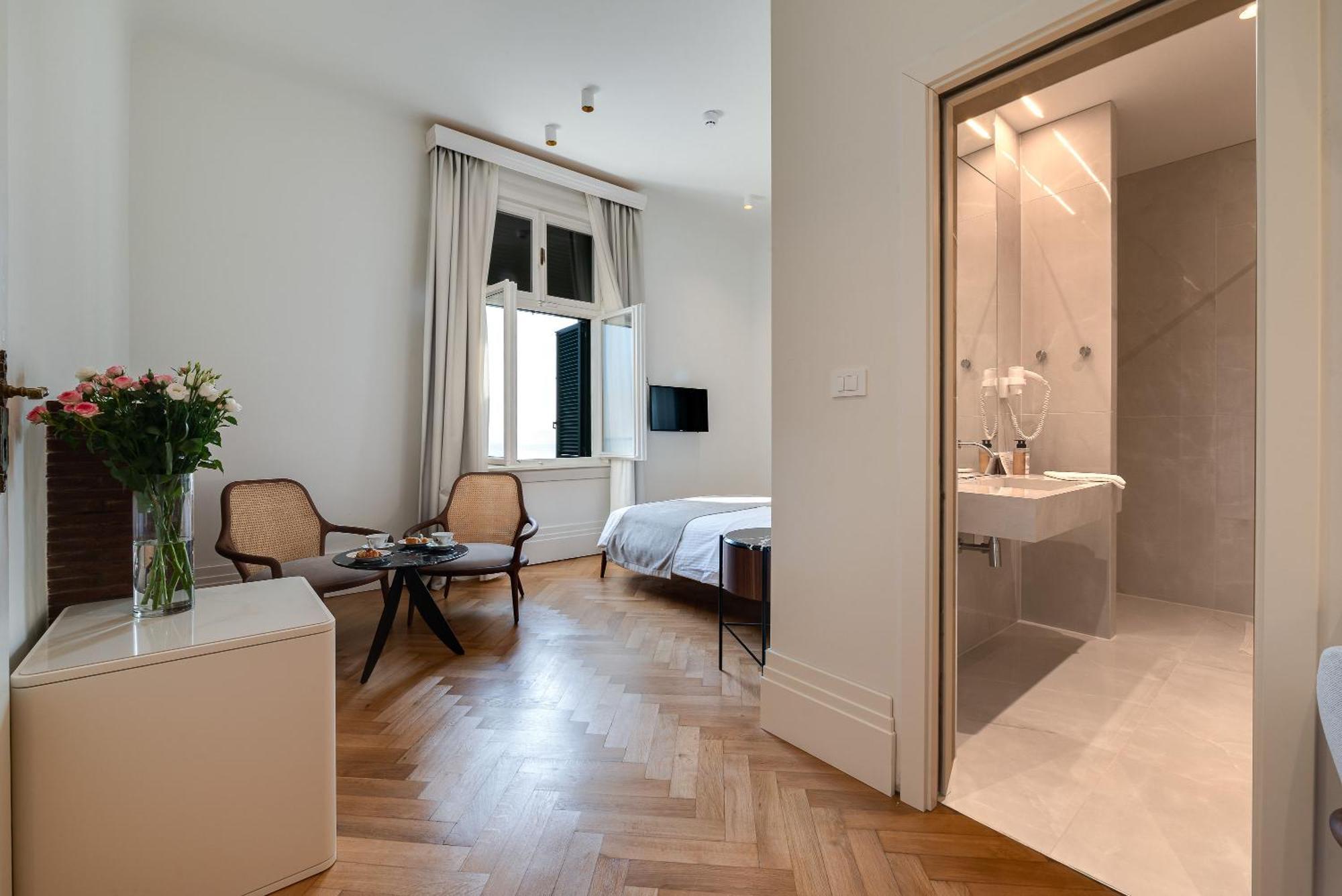 Ariston Hotel 3*